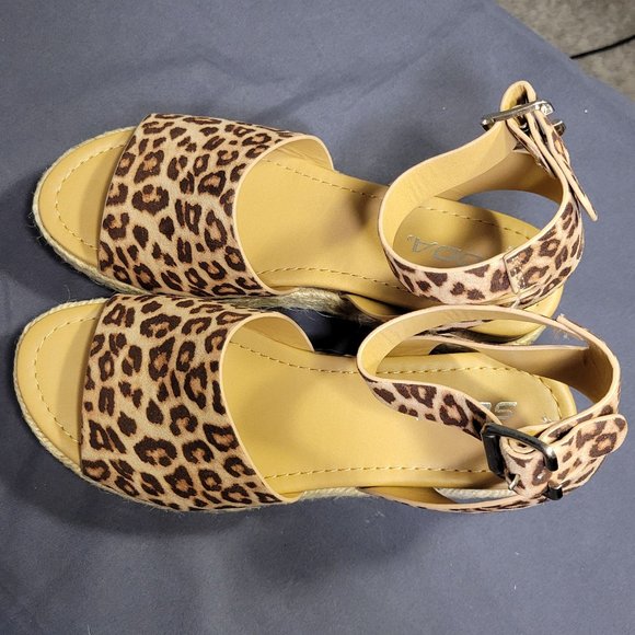 SODA WOMENS CHEETAH OPEN TOES S SANDLES - NEW WITH BOX - Picture 5 of 14